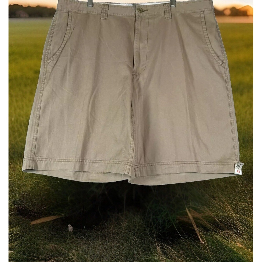 NWT St. Johns Bay Shorts Men's Legacy Flat Front Khaki Size 42 New